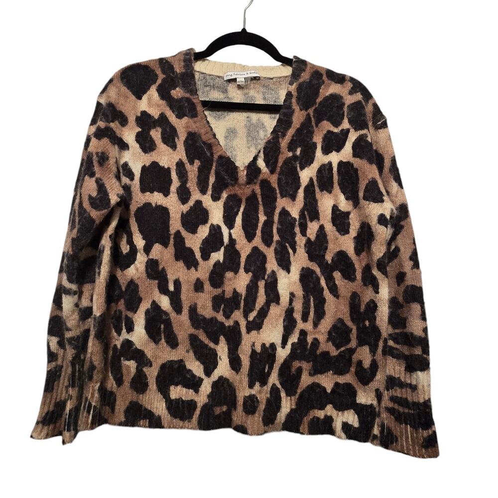 Young Fabulous & Broke Sweater Size S/M Leopard Print V-Neck Mobwife Fuzzy Crop